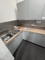 1 fitted kitchen, L-shaped, approx. 3.5 linear m with sink, faucet, wall and base units