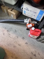 1 бензиновый воздуходув для листьев Stihl BH25