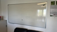 5710.24 => 1 Whiteboard Franken