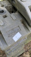 5735.1 => 1 Pos. Bauzaunf&uuml;&szlig;e, ca. 30 St&uuml;ck
