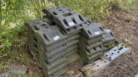 5735.1 => 1 Pos. Bauzaunf&uuml;&szlig;e, ca. 30 St&uuml;ck
