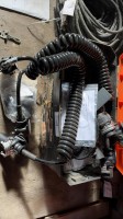 5735.9 => 1 Kunststofftransportkiste mit LKW-Anschlusskabeln