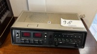 5691.98 => 1 Radiowecker Grundig Sono Clock 250