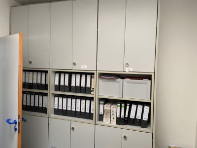 5429.110 => 1 Aktenschrankwand, ca. 2,4 lfd. m