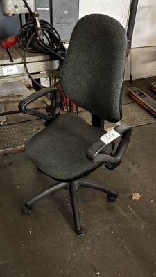 5429.159 => 1 Pos. Einrichtungsgegenstände