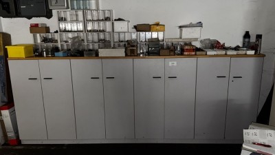 5429.239 => 1 Aktenschrankwand, niedrig, ca. 4 lfd. m