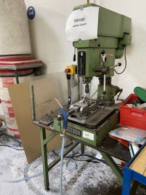 5429.477 => 1 Tischbohrmaschine Wörner B15S mit Untertisch