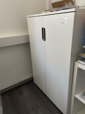 5418.37 => 1 Aktenschrank, niedrig