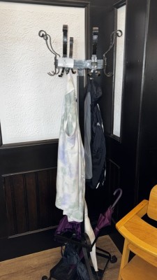5432.3    =>   2 Garderobenständer