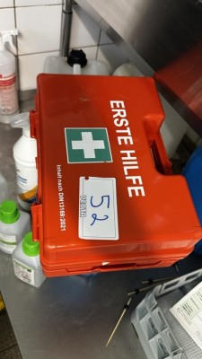 5432.52    =>   1 Erste-Hilfe-Kasten