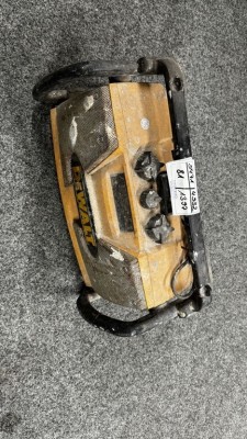 5471.81 => 1 Baustellenradio DeWalt