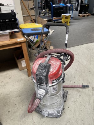 5441.85     =>    1 Industriestaubsauger