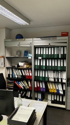 5486.28    =>   2 Aktenrollladenschränke (Defekt)