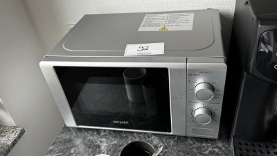5486.92    =>   1 Pos. Küchenkleingeräte bestehend aus: Mikrowelle Exquisit, Toaster Severin,