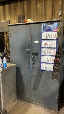 5486.147    =>   1 Metallwerkzeugschrank