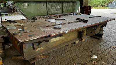5486.279    =>   1 Schweißtisch, ca. 3 x 1,7 m