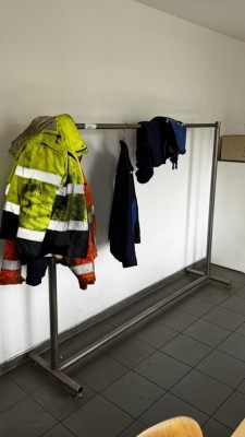 5486.320    =>   1 Garderobenständer