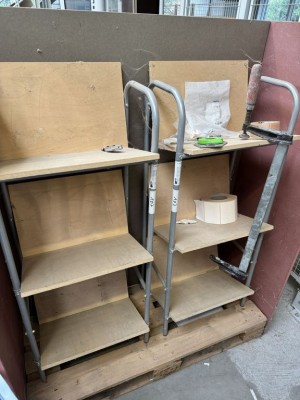 5449.107 => 2 Regale für Kästen