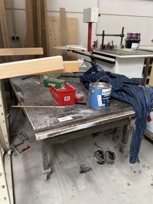 5449.161 => 1 Arbeitstisch, fahrbar