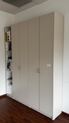 5492.116 => 1 Aktenschrankwand, ca. 2 lfm.