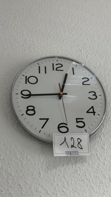 5492.128 => 1 Wanduhr