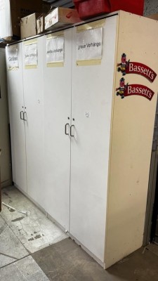 5492.242 => 2 Vorratsschränke