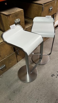 5492.264 => 6 Barhocker Lapalma