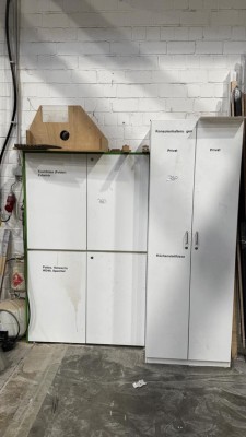 5492.360 => 2 Vorratsschränke