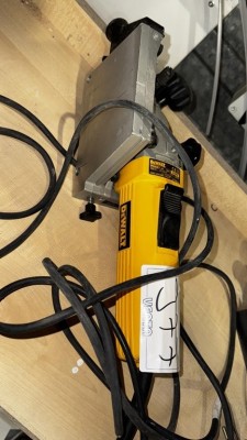 5492.377 => 1 Lamellennutfräse DeWalt DW685-QS