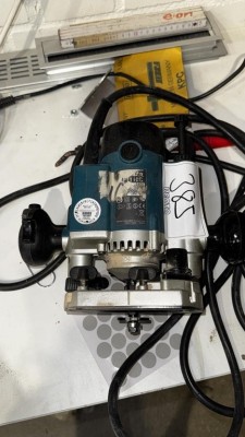 5492.385 => 1 Oberfräse Makita RP 1110 C