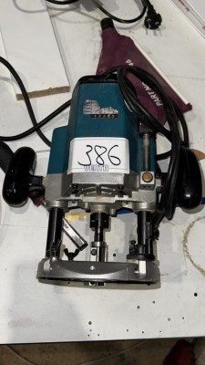 5492.386 => 1 Oberfräse Makita 3612 C