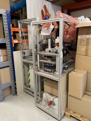 5524.193        ==>.   1 Pos. Maschinenteile  (teilweise Sondermaschinen)