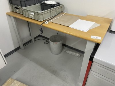 5524.276        ==>.   1 Arbeitstisch