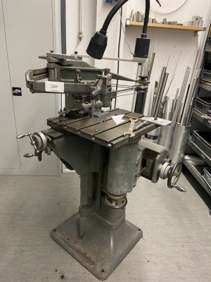 5524.301        ==>.   1 Kopierfräsmaschine Deckel GK 12