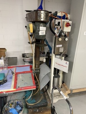 5524.322        ==>.   1 Säulenbohrmaschine Flott