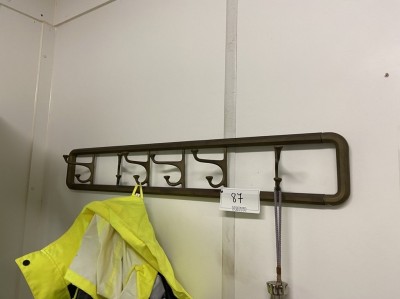 5280.87 => 1 Wandgarderobe