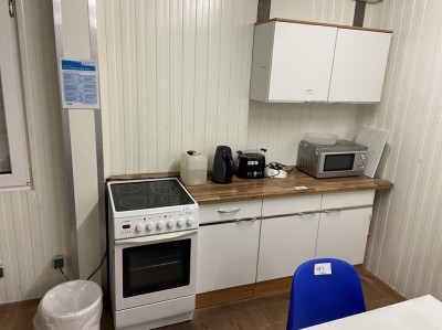 5280.117 => 1 Küchenzeile, ca. 2 lfd. m mit Elektroherd Privileg