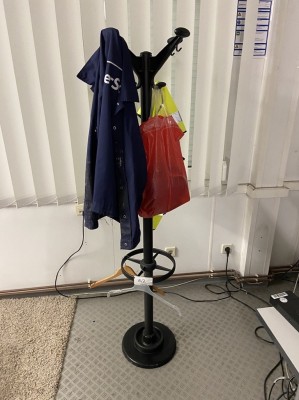 5280.142 => 1 Garderobenständer