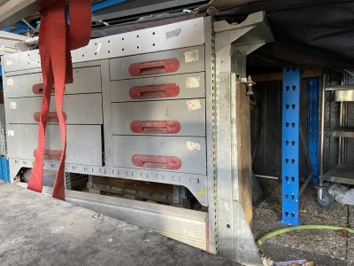 5509.111 => 1 Einbauschrank Bolt für Kastenwagen