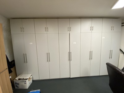 5580.11 => 1 Aktenschrankwand, ca. 5 lfm.