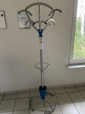 5574.45     =>   1 Garderobenständer