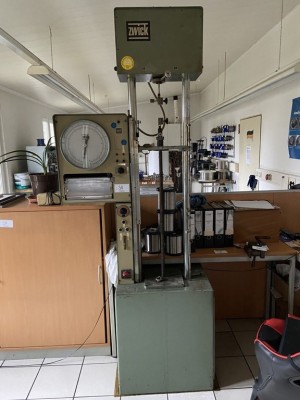 5574.58     =>   1 Zugprüfmaschine Zwick