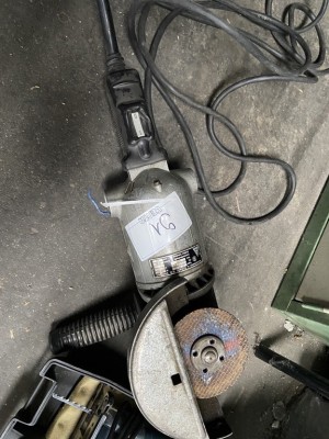 5574.91     =>   1 Winkelschleifer Ackermann u. Schmitt