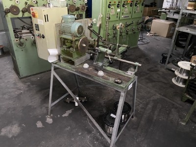 5574.120     =>   1 Drahtumspuler bestehend aus Abwickelhaspel, Drahtführung und Spulmaschine