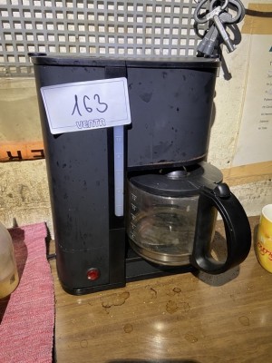 5574.163     =>   1 Kaffeemaschine