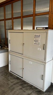 5562.107 => 2 Metallschiebetürenschränke CP