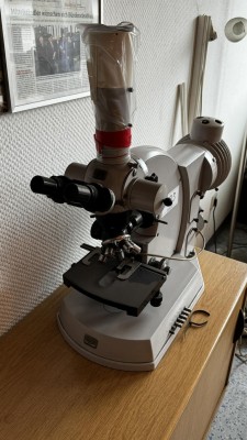 5562.123 => 1 Universalmikroskop Carl Zeiss 4756776