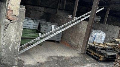 5562.137 => 1 Alu-Anlegeleiter, 19 Sprossen