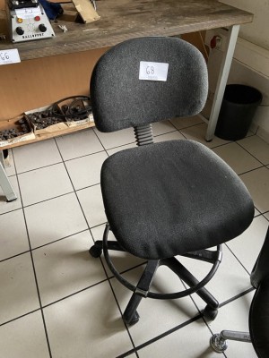 5574.68     =>   1 Arbeitsdrehstuhl