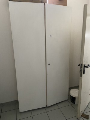 5574.156     =>   1 Putzmittelschrank